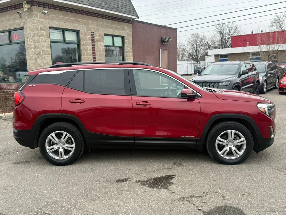 2019 GMC Terrain - Image 2 of 12