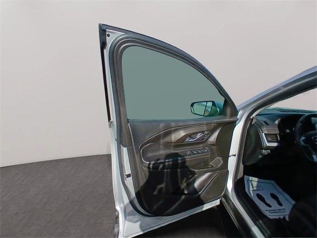 2019 GMC Terrain - Image 11 of 21