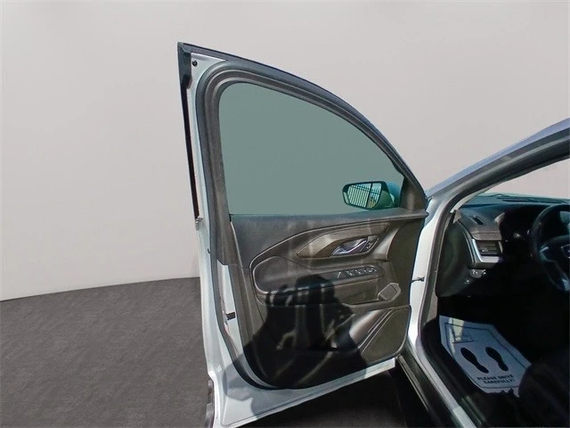 2019 GMC Terrain - Image 11 of 12
