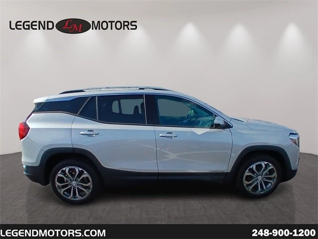 2019 GMC Terrain - Image 9 of 21