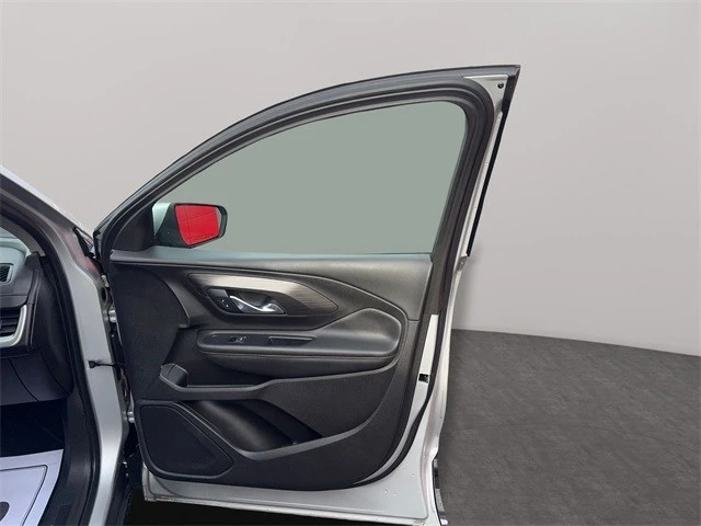 2019 GMC Terrain - Image 16 of 21