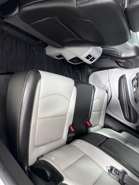 2019 GMC Terrain - Image 18 of 21