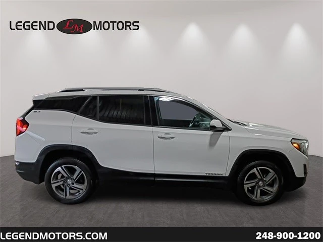 2019 GMC Terrain - Image 9 of 12