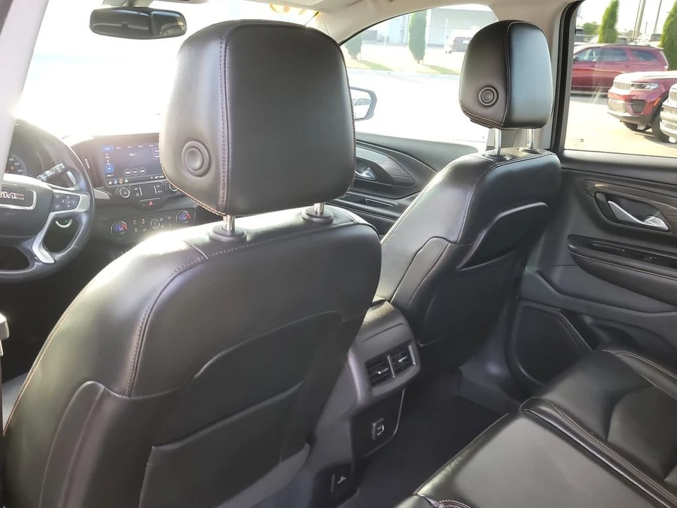 2019 GMC Terrain - Image 11 of 12