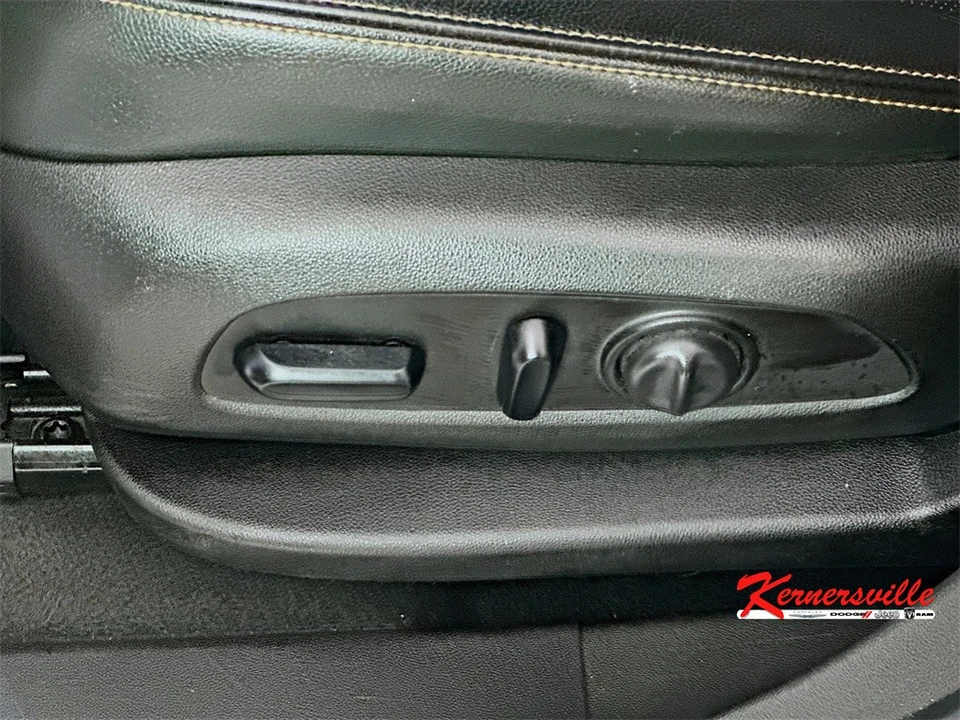 2019 GMC Terrain - Image 20 of 21