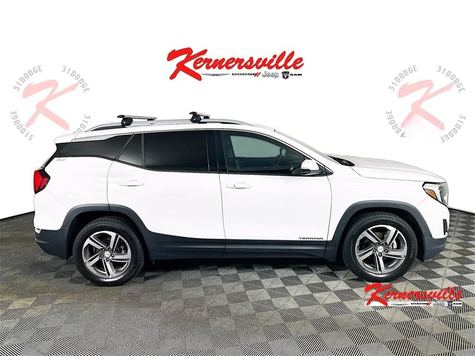 2019 GMC Terrain - Image 8 of 21