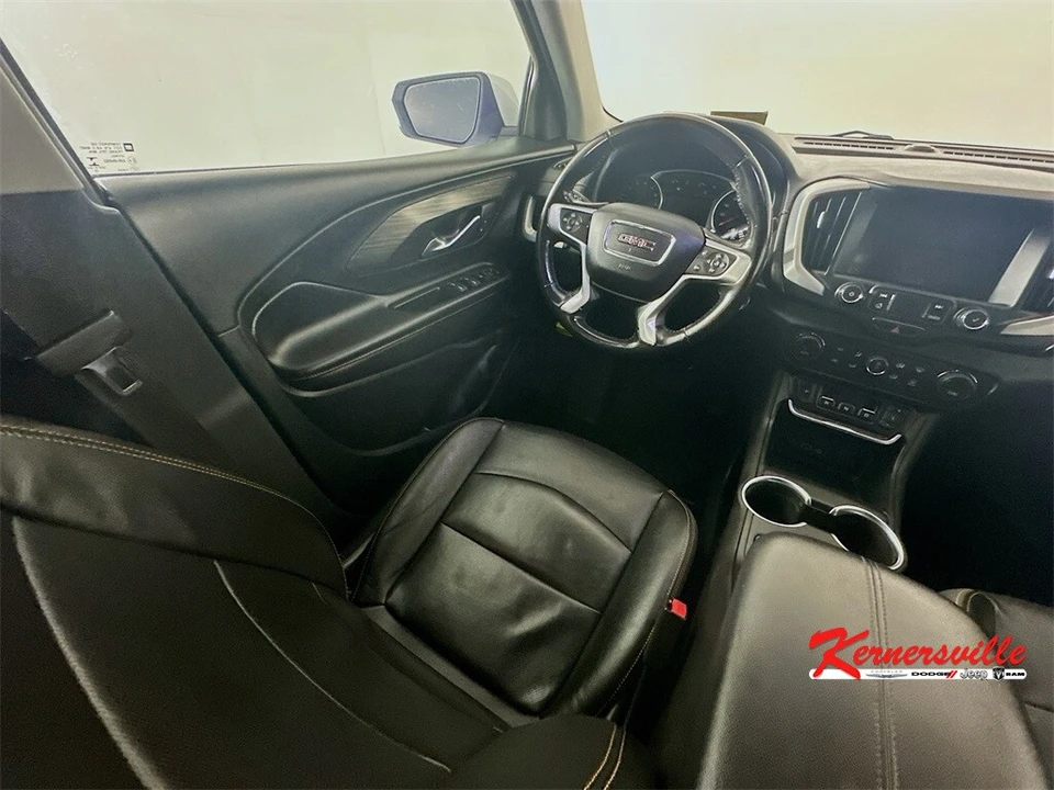 2019 GMC Terrain - Image 9 of 21