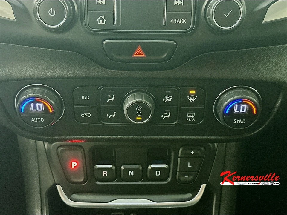 2019 GMC Terrain - Image 18 of 21