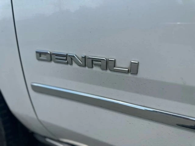 2019 GMC Yukon 4th Gen - Image 18 of 19