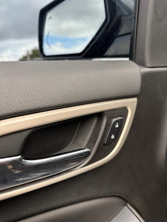 2019 GMC Yukon 4th Gen - Image 9 of 12