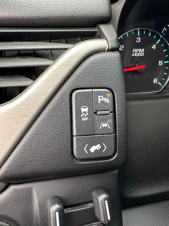 2019 GMC Yukon 4th Gen - Image 11 of 12