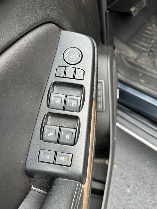 2019 GMC Yukon 4th Gen - Image 7 of 12