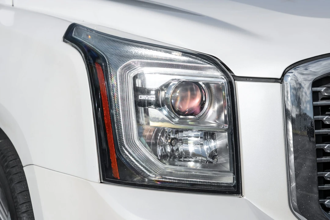 2019 GMC Yukon 4th Gen - Image 17 of 31