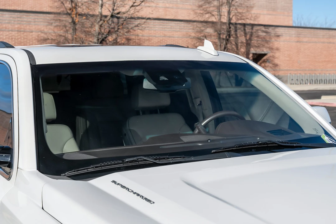 2019 GMC Yukon 4th Gen - Image 23 of 31