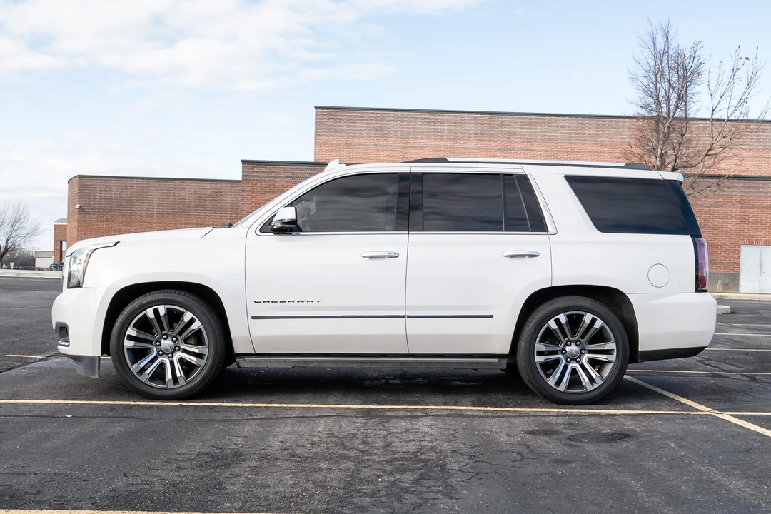2019 GMC Yukon 4th Gen - Image 16 of 31