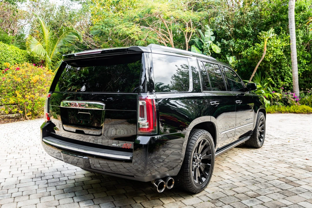 2019 GMC Yukon 4th Gen - Image 7 of 31