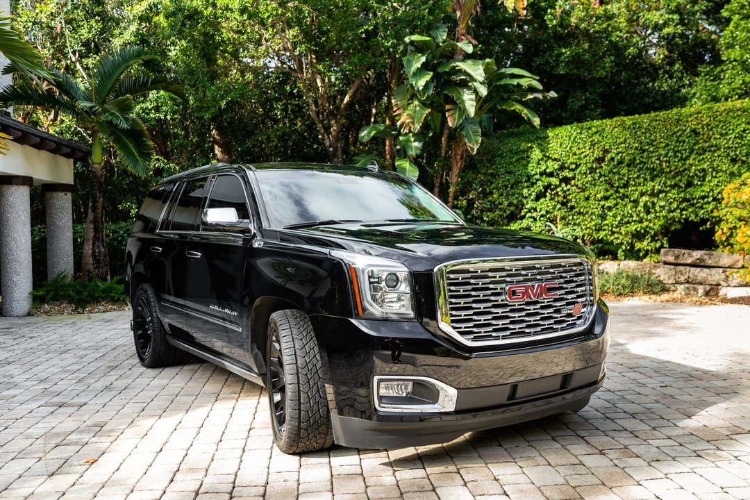 2019 GMC Yukon 4th Gen - Image 9 of 31