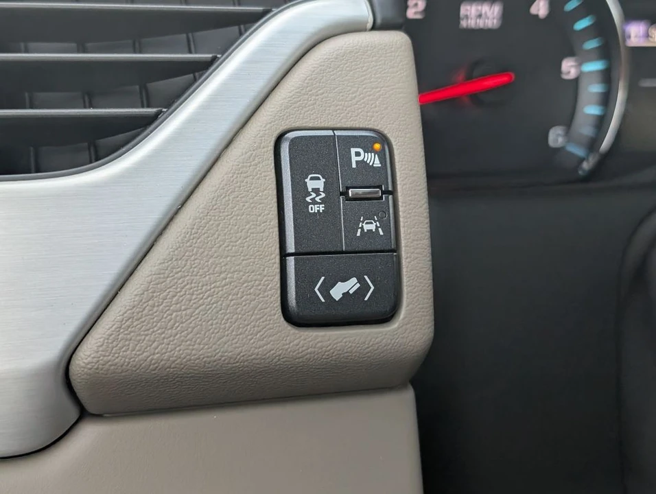 2019 GMC Yukon 4th Gen - Image 14 of 21