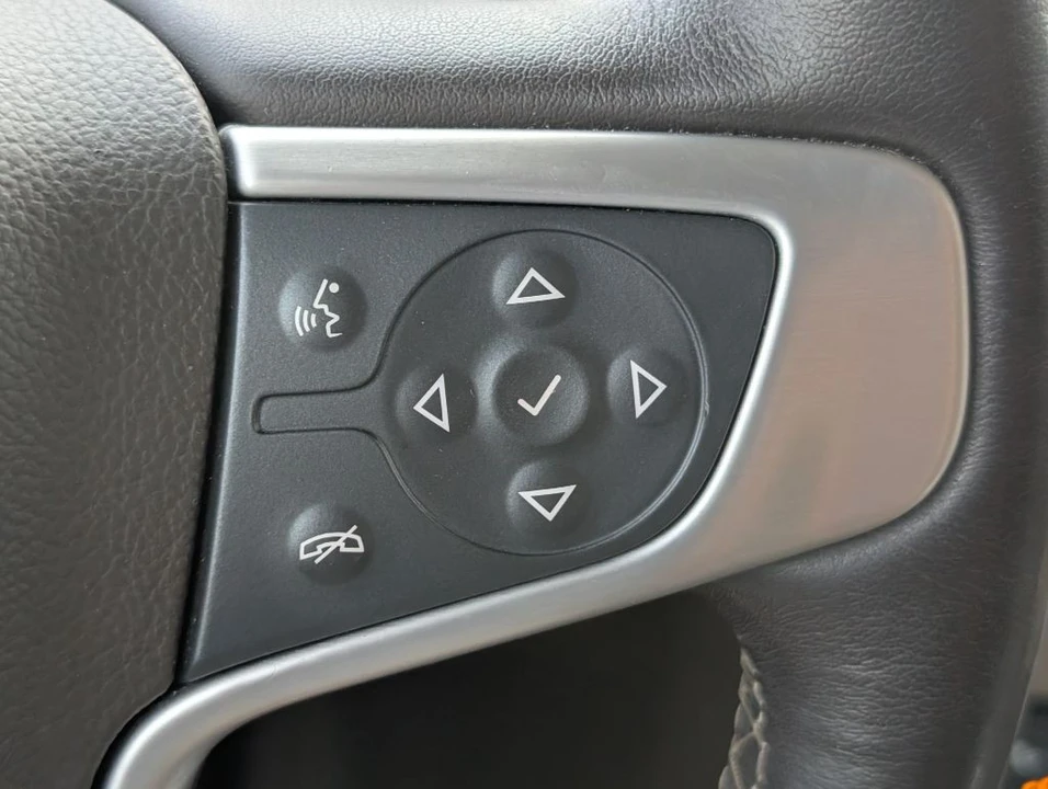 2019 GMC Yukon 4th Gen - Image 16 of 21
