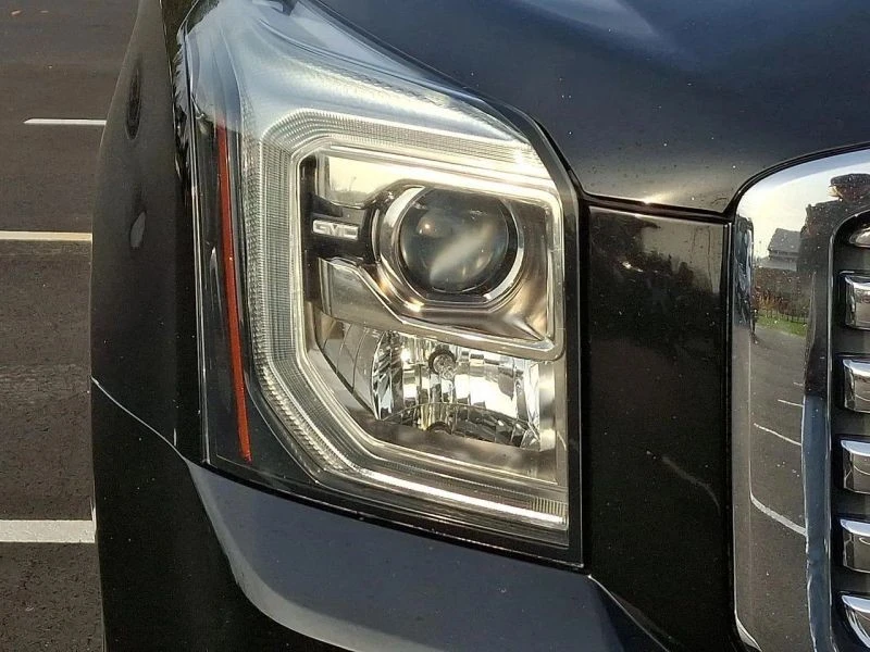 2019 GMC Yukon 4th Gen - Image 9 of 12