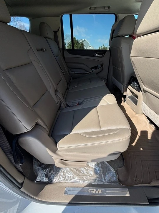 2019 GMC Yukon 5th Gen - Image 9 of 12