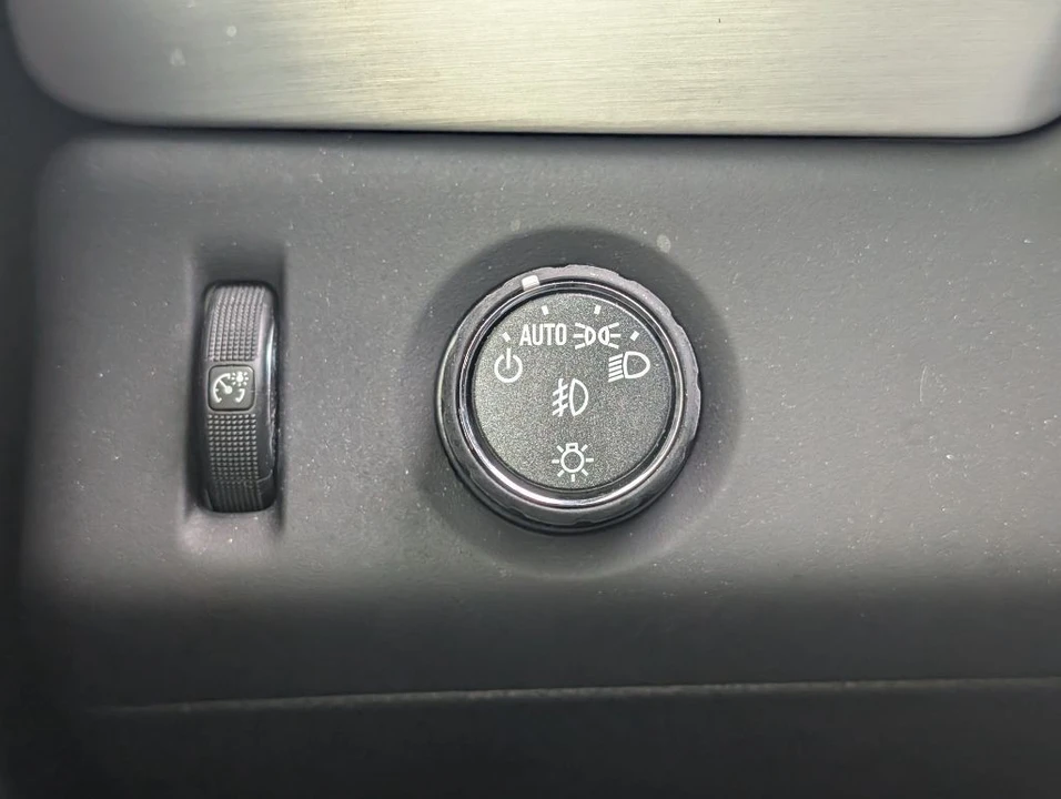 2019 GMC Yukon 4th Gen - Image 13 of 21