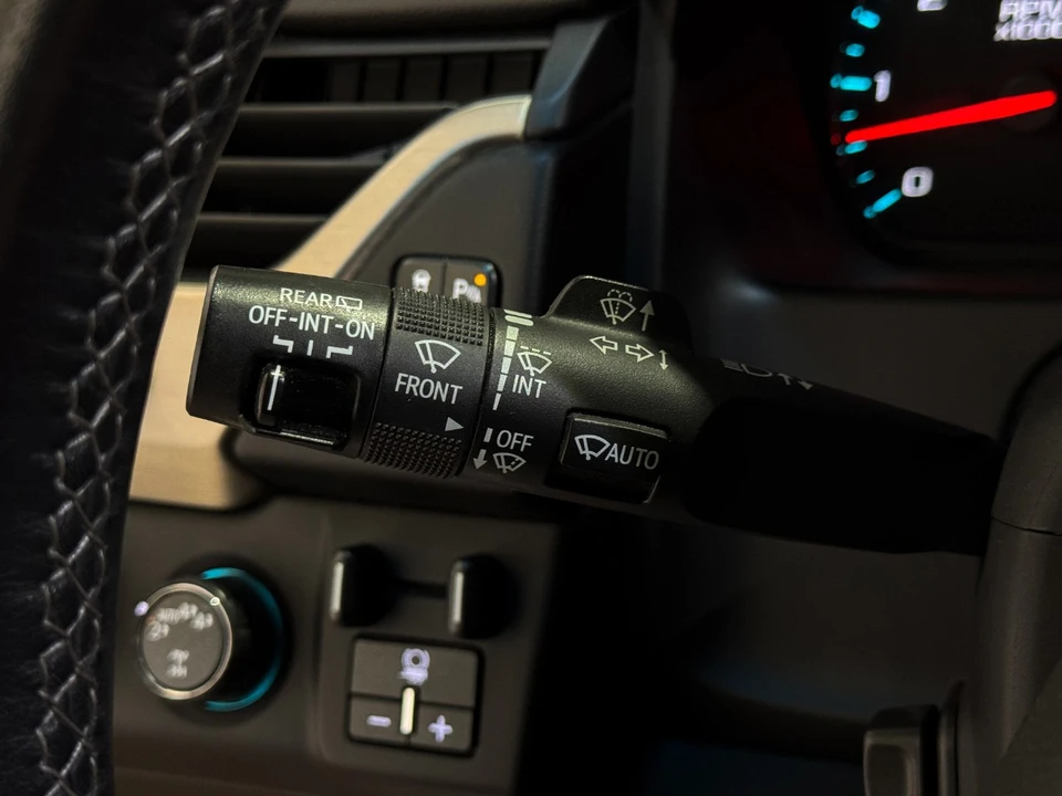 2019 GMC Yukon 5th Gen - Image 10 of 12