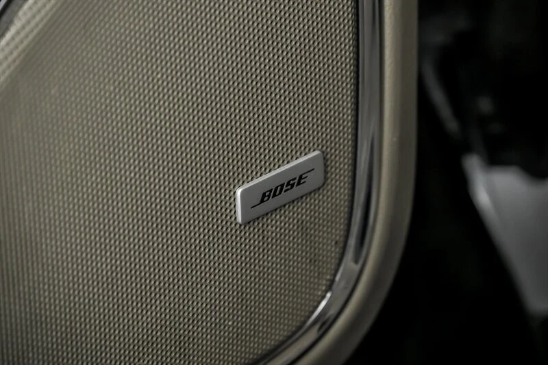 2019 GMC Yukon 4th Gen - Image 16 of 21