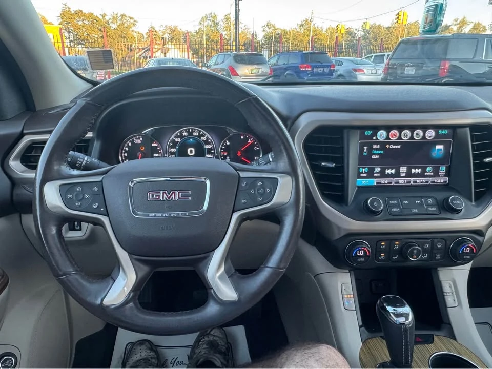 2019 GMC Acadia - Image 10 of 20