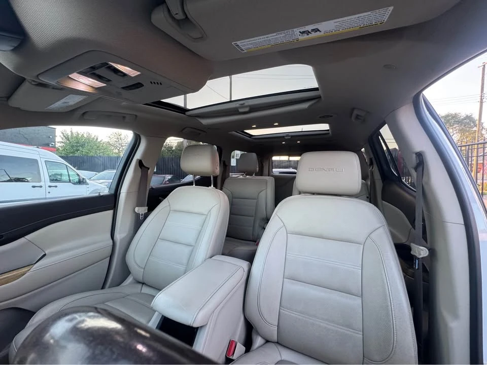 2019 GMC Acadia - Image 8 of 20