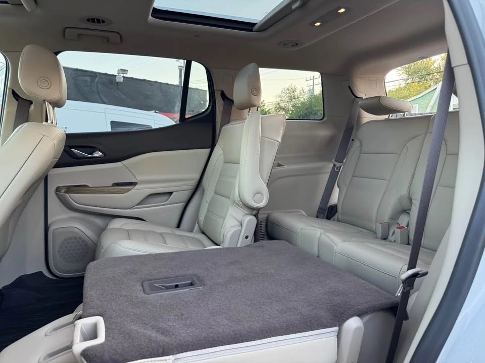 2019 GMC Acadia - Image 18 of 20