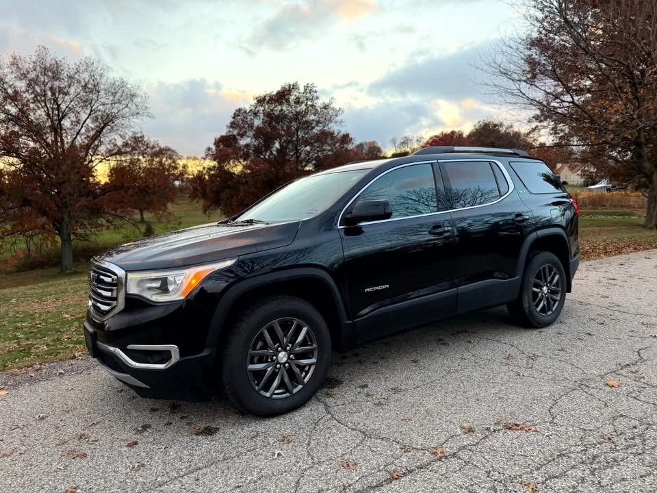 2019 GMC Acadia - Image 2 of 18