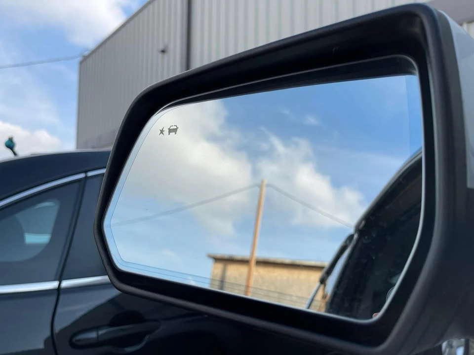 2019 GMC Acadia - Image 18 of 20