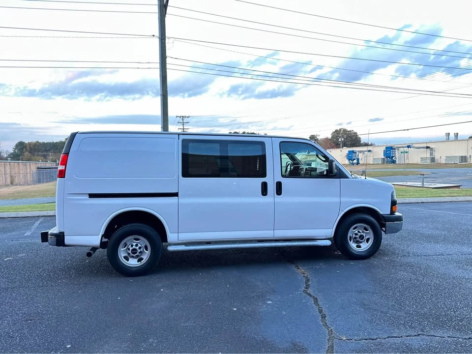 2019 GMC Savana - Image 2 of 17
