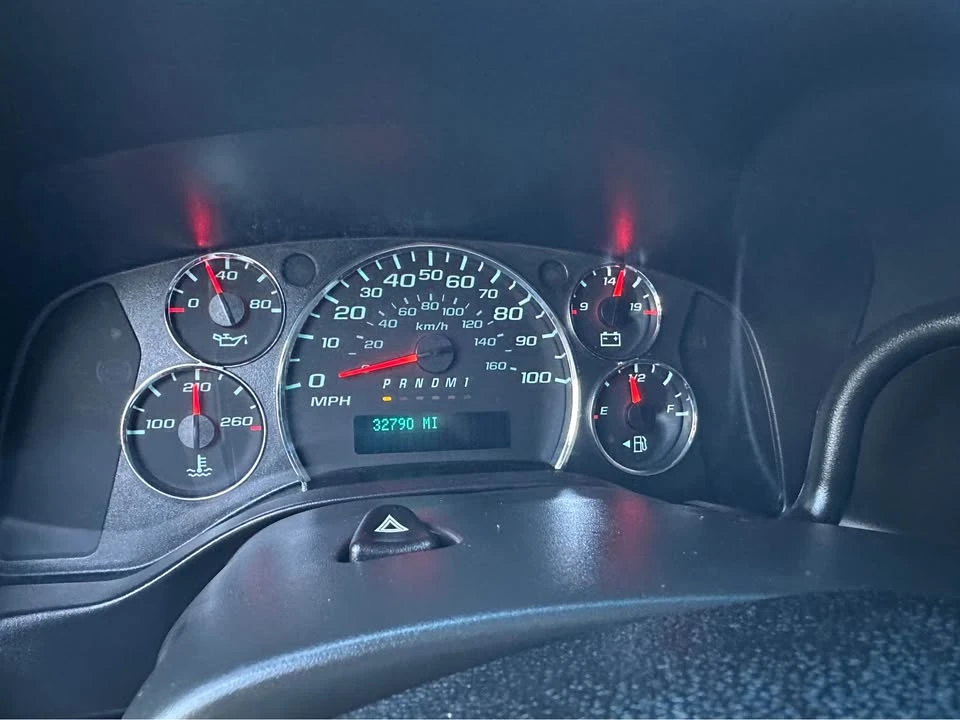 2019 GMC Savana - Image 7 of 17