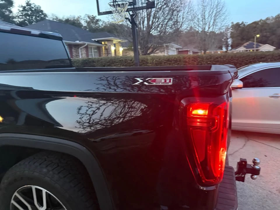2019 GMC Sierra - Image 3 of 7