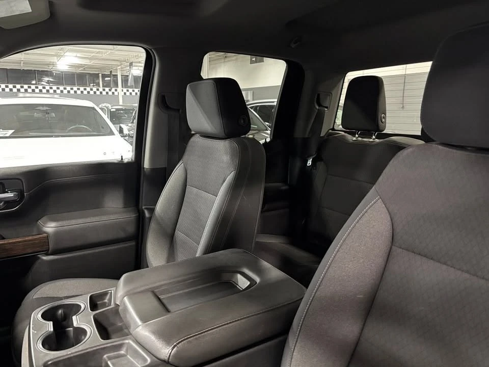 2019 GMC Sierra - Image 9 of 19