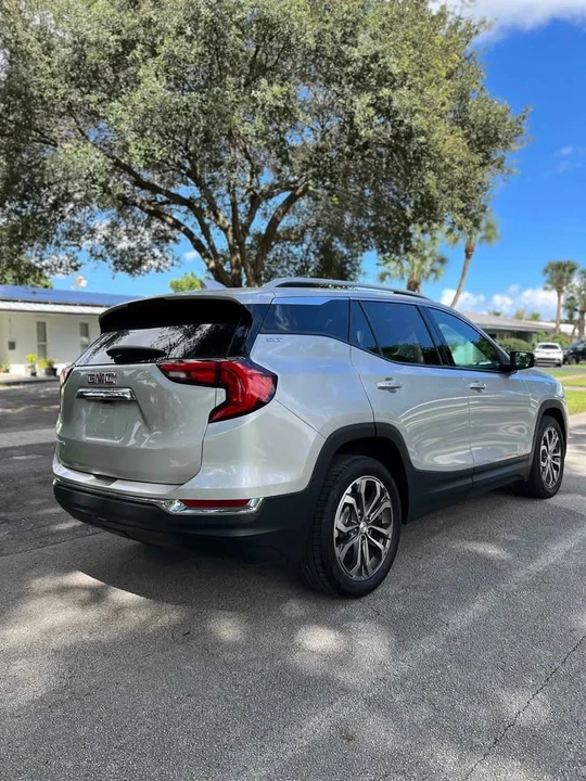 2019 GMC Terrain - Image 11 of 20