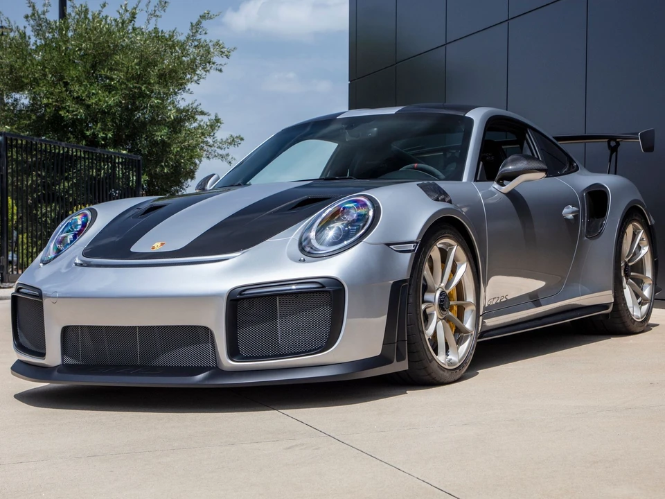 2019 Porsche 991 GT2 RS - Image 3 of 11