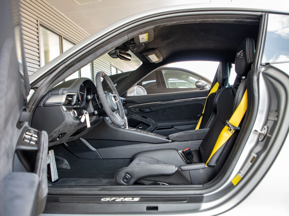 2019 Porsche 991 GT2 RS - Image 8 of 11