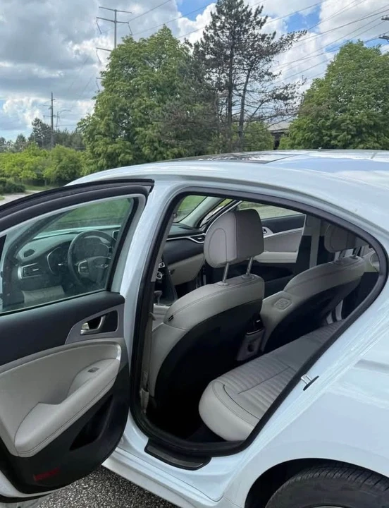 2019 Genesis G70 - Image 6 of 9