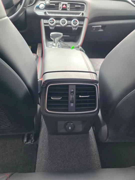 2019 Genesis G70 - Image 10 of 15