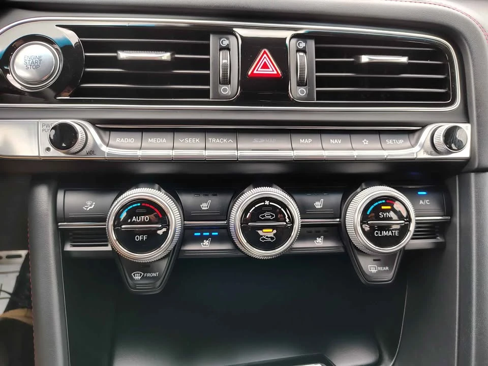 2019 Genesis G70 - Image 14 of 18