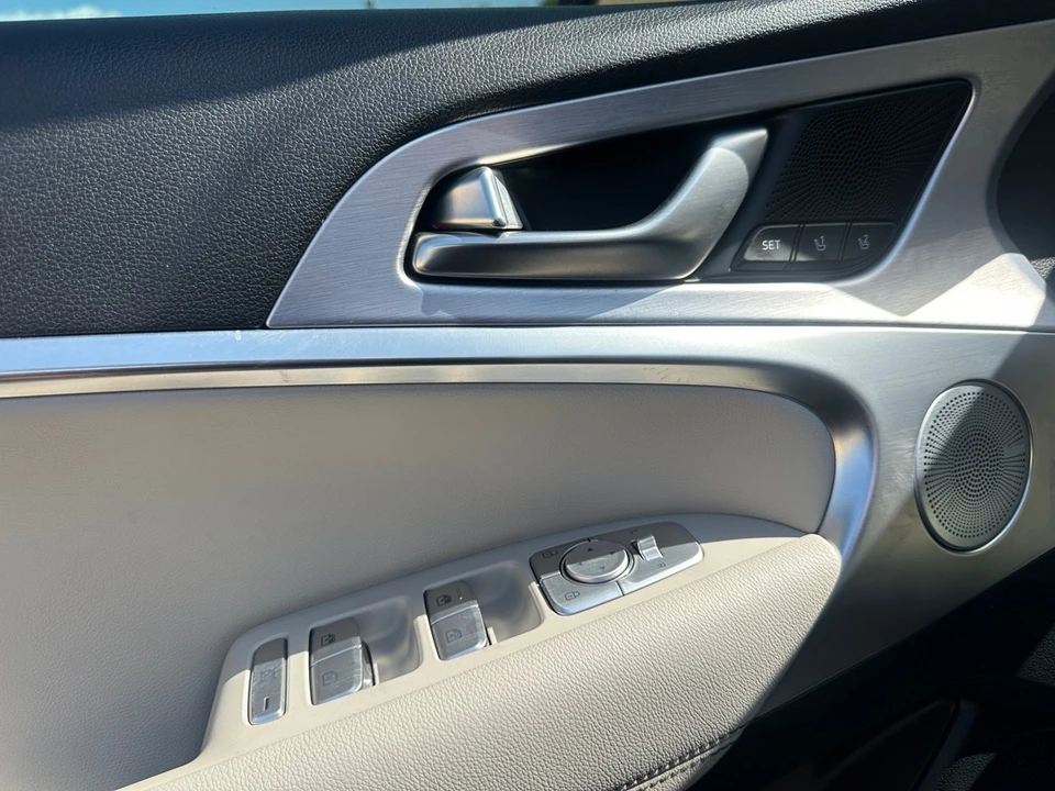 2019 Genesis G70 - Image 18 of 21