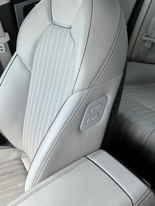 2019 Genesis G70 - Image 12 of 15