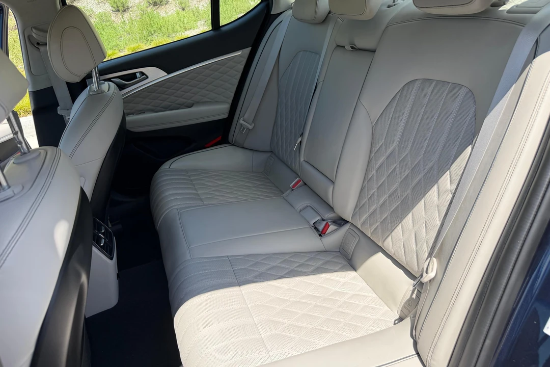 2019 Genesis G70 - Image 26 of 31