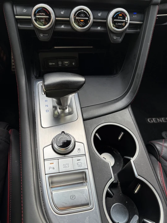 2019 Genesis G70 - Image 10 of 17