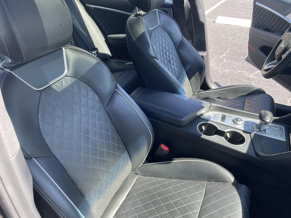 2019 Genesis G70 - Image 27 of 31