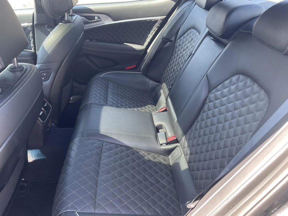 2019 Genesis G70 - Image 30 of 31