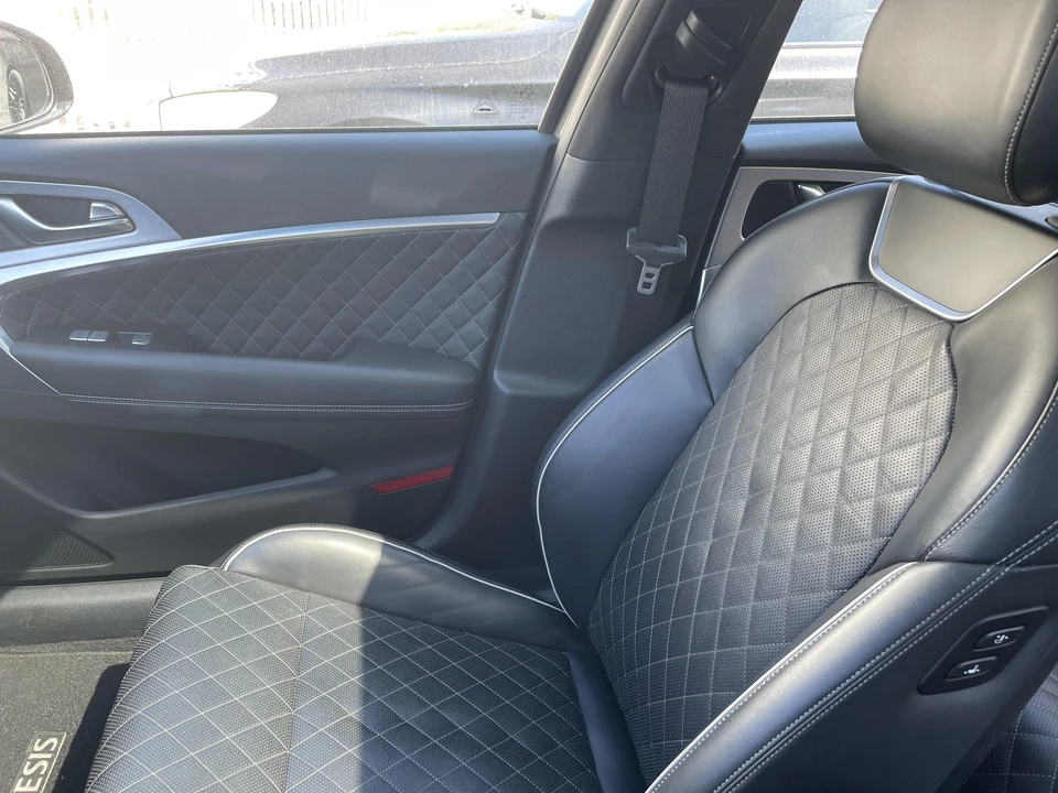 2019 Genesis G70 - Image 26 of 31